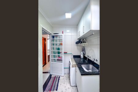 Casa de condomínio à venda com 68m², 3 quartos e 2 vagasÁrea de Serviço