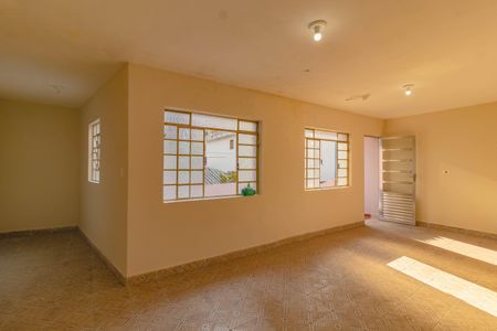 Casa para alugar com 207m², 2 quartos e 2 vagasEdícula