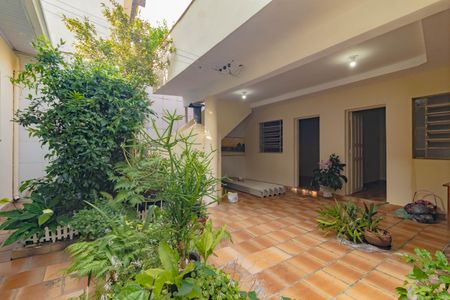 Casa para alugar com 207m², 2 quartos e 2 vagasÁrea comum