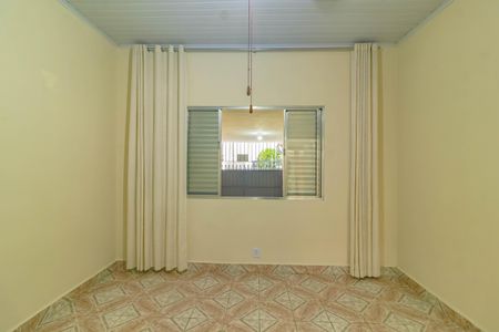 Casa para alugar com 207m², 2 quartos e 2 vagasQuarto