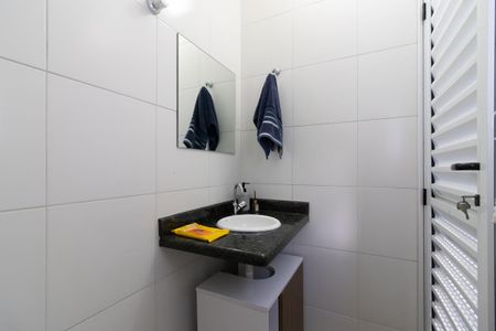 Casa à venda com 165m², 3 quartos e 5 vagasBanheiro de Serviço