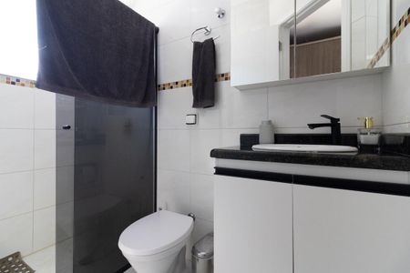 Casa à venda com 165m², 3 quartos e 5 vagasBanheiro da Suíte