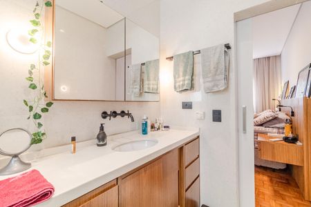 Apartamento à venda com 107m², 2 quartos e 1 vagaBanheiro da Suíte