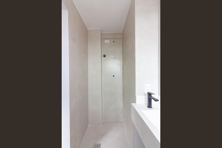 Apartamento à venda com 82m², 3 quartos e 2 vagas Apartamento à venda com 82m², 3 quartos e 2 vagasBanheiro da Suíte