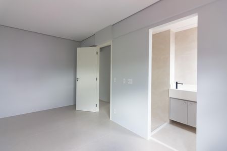 Apartamento à venda com 82m², 3 quartos e 2 vagas Apartamento à venda com 82m², 3 quartos e 2 vagasSuíte