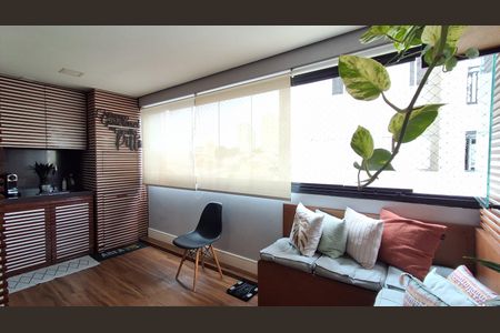 Apartamento à venda com 86m², 3 quartos e 2 vagas Apartamento à venda com 86m², 3 quartos e 2 vagasVaranda