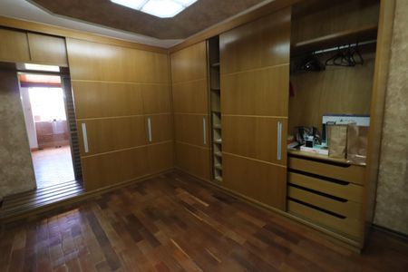 Suíte 1 de casa à venda com 3 quartos, 216m² em Veloso, Osasco