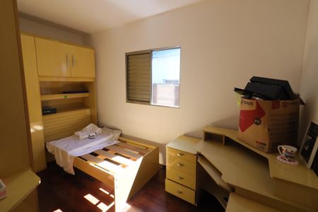 Casa à venda com 216m², 3 quartos e 2 vagasQuarto 2