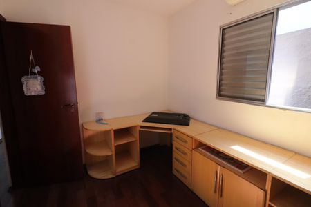 Casa à venda com 216m², 3 quartos e 2 vagasQuarto 3