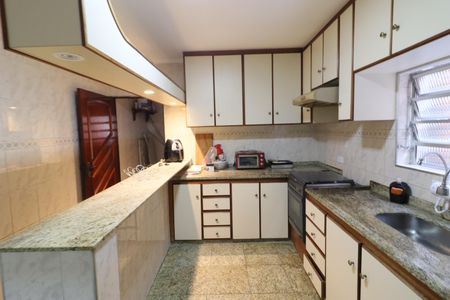Casa à venda com 216m², 3 quartos e 2 vagasCozinha