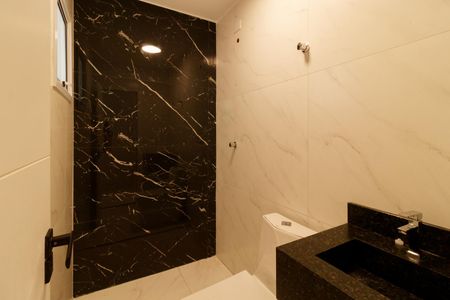 Casa para alugar com 104m², 3 quartos e 2 vagasBanheiro 