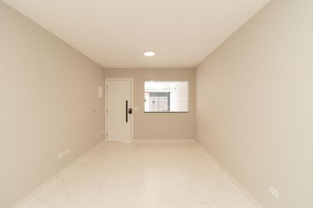 Casa para alugar com 104m², 3 quartos e 2 vagasSala