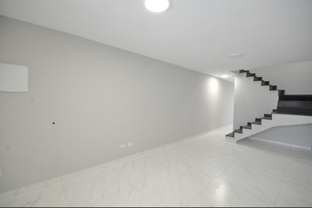 Sala de casa à venda com 3 quartos, 104m² em Vila Medeiros, São Paulo