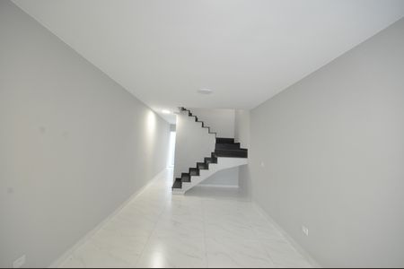 Sala de casa à venda com 3 quartos, 104m² em Vila Medeiros, São Paulo