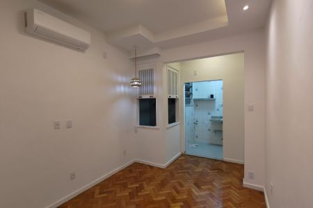 Sala de apartamento para alugar com 1 quarto, 36m² em Copacabana, Rio de Janeiro