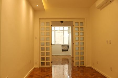 Sala de apartamento para alugar com 1 quarto, 36m² em Copacabana, Rio de Janeiro