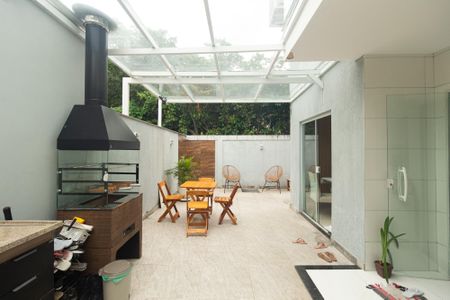 Casa de condomínio para alugar com 136m², 3 quartos e 2 vagasVaranda gourmet