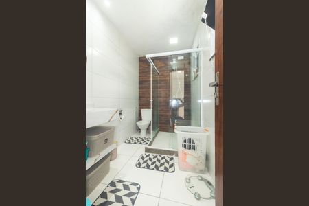 Casa de condomínio para alugar com 136m², 3 quartos e 2 vagasBanheiro da Suíte