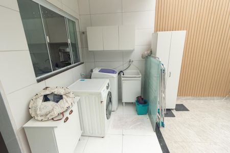 Casa de condomínio para alugar com 136m², 3 quartos e 2 vagasÁrea de Serviço