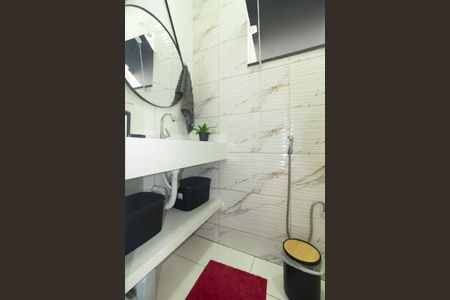 Casa de condomínio para alugar com 136m², 3 quartos e 2 vagasBanheiro Social 2