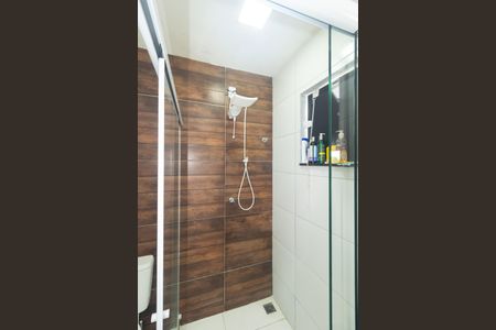 Casa de condomínio para alugar com 136m², 3 quartos e 2 vagasBanheiro da Suíte