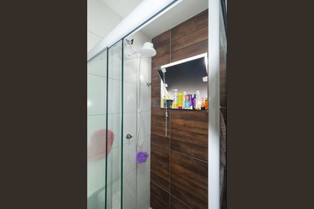 Casa de condomínio para alugar com 136m², 3 quartos e 2 vagasBanheiro Social 1