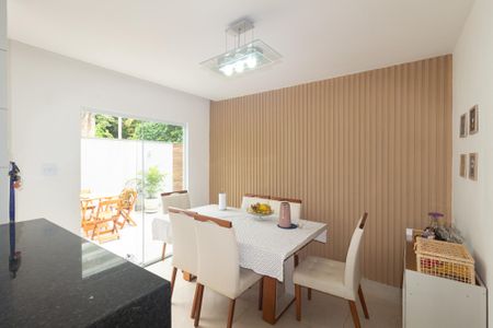 Casa de condomínio para alugar com 136m², 3 quartos e 2 vagasCozinha