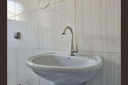 Banheiro Social de casa para alugar com 1 quarto, 80m² em Parque Primavera, Guarulhos