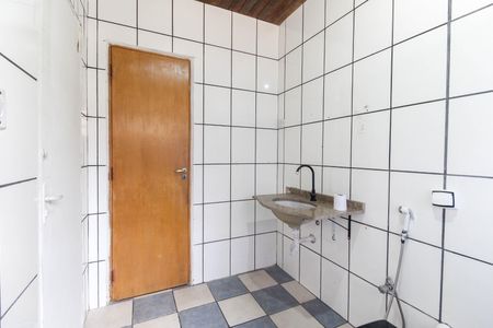 Casa à venda com 100m², 3 quartos e 2 vagasBanheiro