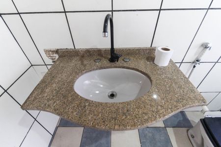 Casa à venda com 100m², 3 quartos e 2 vagasBanheiro