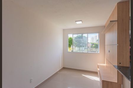 Sala de apartamento para alugar com 2 quartos, 44m² em Vila Satúrnia, Campinas