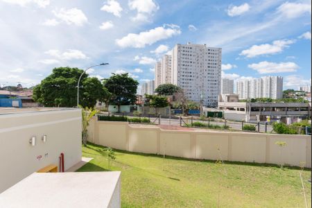 Vista da Sala de apartamento para alugar com 2 quartos, 44m² em Vila Satúrnia, Campinas