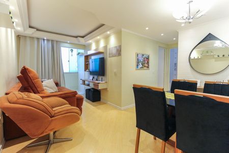 Sala de apartamento à venda com 2 quartos, 69m² em Vila Carmosina, São Paulo