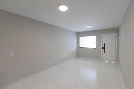 Casa para alugar com 102m², 3 quartos e 2 vagas Casa para alugar com 102m², 3 quartos e 2 vagasSala