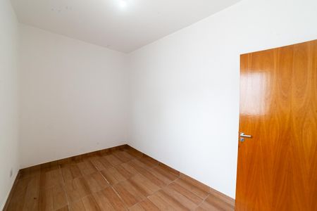 Quarto 1 de casa para alugar com 2 quartos, 80m² em Ipiranga, Belo Horizonte