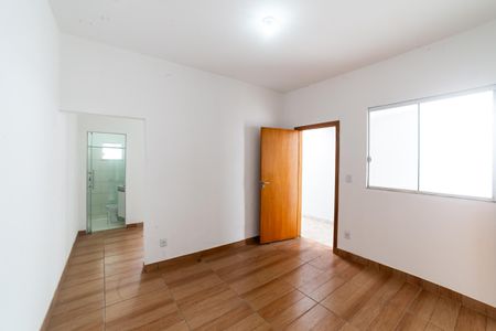 Sala de casa para alugar com 2 quartos, 80m² em Ipiranga, Belo Horizonte