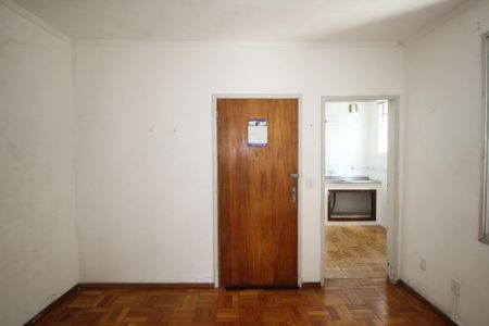Sala de apartamento à venda com 2 quartos, 46m² em Petrópolis, Porto Alegre