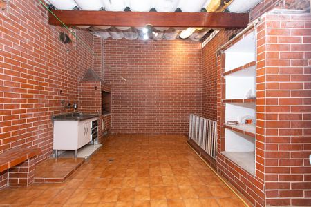 Casa à venda com 90m², 2 quartos e 2 vagas Casa à venda com 90m², 2 quartos e 2 vagasChurrasqueira