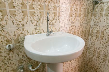 Casa à venda com 90m², 2 quartos e 2 vagas Casa à venda com 90m², 2 quartos e 2 vagasBanheiro 1