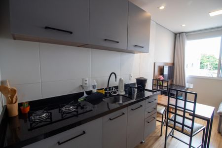 Cozinha de kitnet/studio para alugar com 1 quarto, 24m² em Vila Butantã, São Paulo