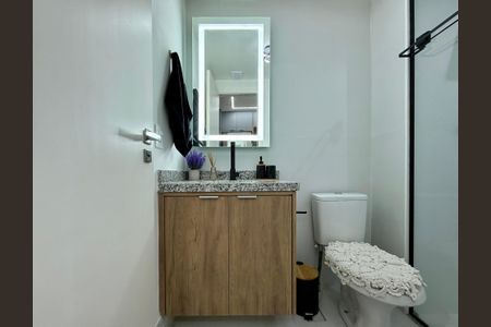 Studio para alugar com 24m², 0 quarto e sem vaga Studio para alugar com 24m², 0 quarto e sem vagaBanheiro