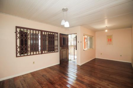 Sala de casa à venda com 3 quartos, 84m² em Medianeira, Porto Alegre