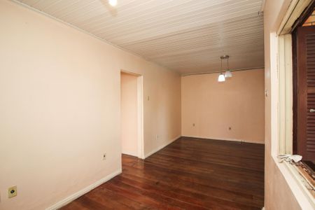 Sala de casa à venda com 3 quartos, 84m² em Medianeira, Porto Alegre