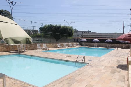 Apartamento para alugar com 50m², 2 quartos e 1 vagaÁrea comum - Piscina