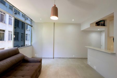 Apartamento para alugar com 85m², 3 quartos e 1 vaga