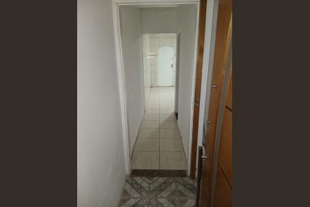 Casa à venda com 240m², 6 quartos e 1 vaga Casa à venda com 240m², 6 quartos e 1 vagaCorredor