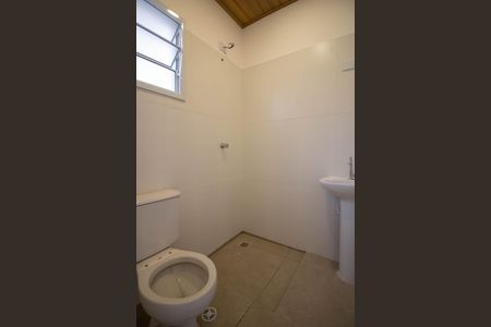 Casa para alugar com 60m², 2 quartos e 3 vagas Casa para alugar com 60m², 2 quartos e 3 vagasBanheiro 2