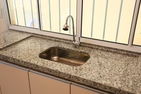 Cozinha de casa para alugar com 2 quartos, 64m² em Jardim Nadir, São Paulo