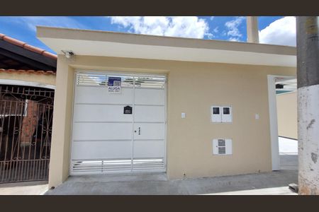 Casa para alugar com 64m², 2 quartos e 5 vagasFachada