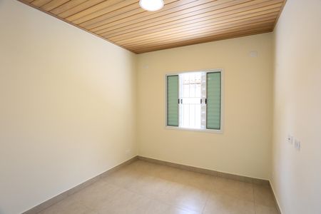 Casa para alugar com 64m², 2 quartos e 5 vagassuite